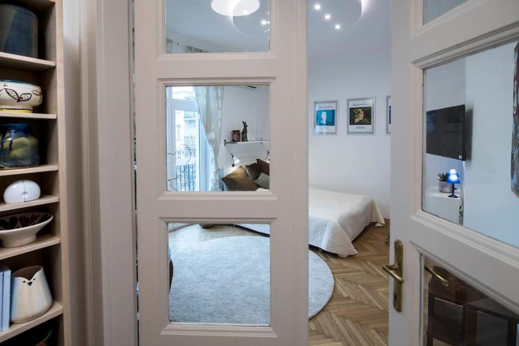 Gorgeous Flat Right Near The City Center Budapest Exterior foto