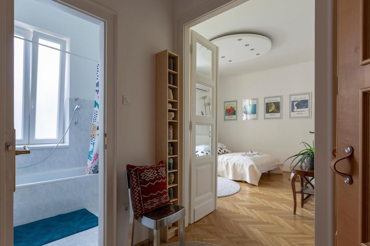 Gorgeous Flat Right Near The City Center Budapest Exterior foto